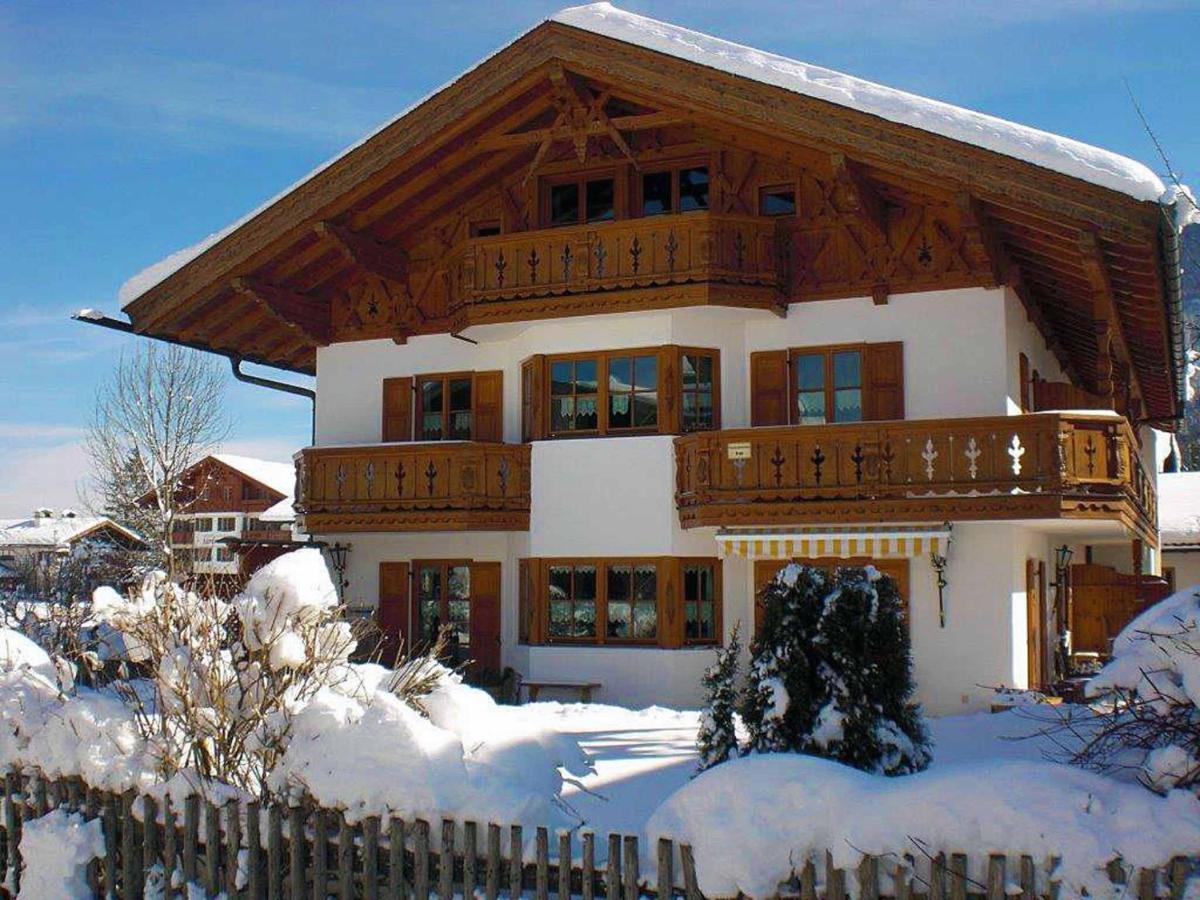 Ferienwohnungen Kir Royal Крун Экстерьер фото